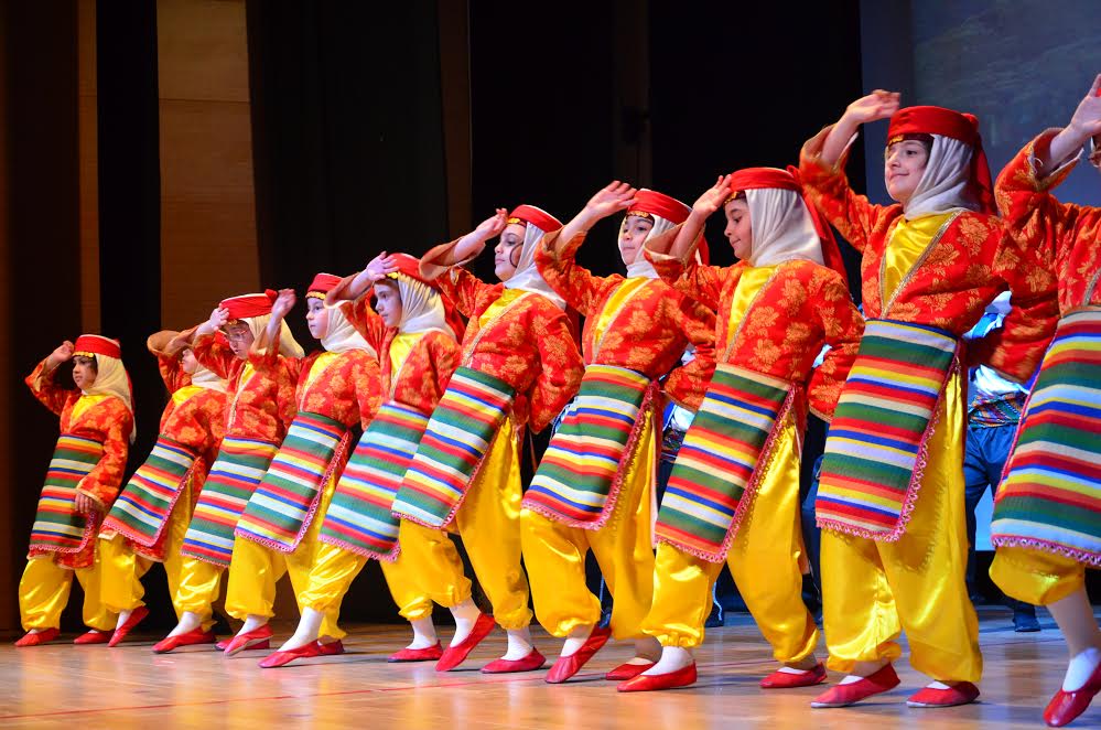 Eğlenceyi bilgiye dönüştürüyorlar