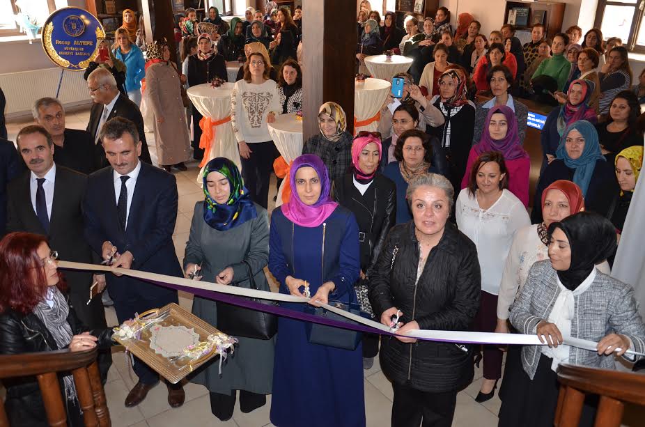 Elimizin Emeği Sergisi büyük ilgi gördü
