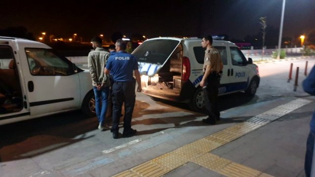 Motosiklet hırsızlarını mahalle bekçileri yakaladı