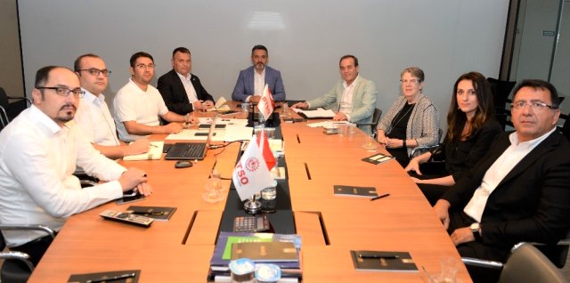 Nobel ödüllü Sancar dan ABD deki Türk Evi ne Bursa imzası