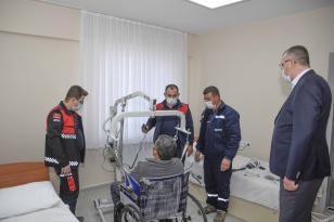 KARACABEY, İHTİYAÇ SAHİPLERİ İLE HAYIRSEVERLER ARASINDA KÖPRÜ OLUYOR