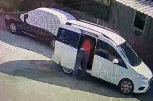 YAŞLI ADAMIN KURBANLIKLARINI ÇALDI